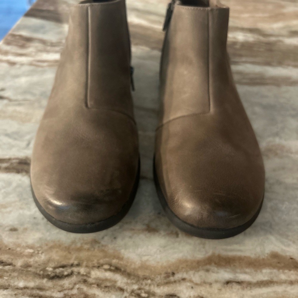 Abeo Brown Ankle Booties